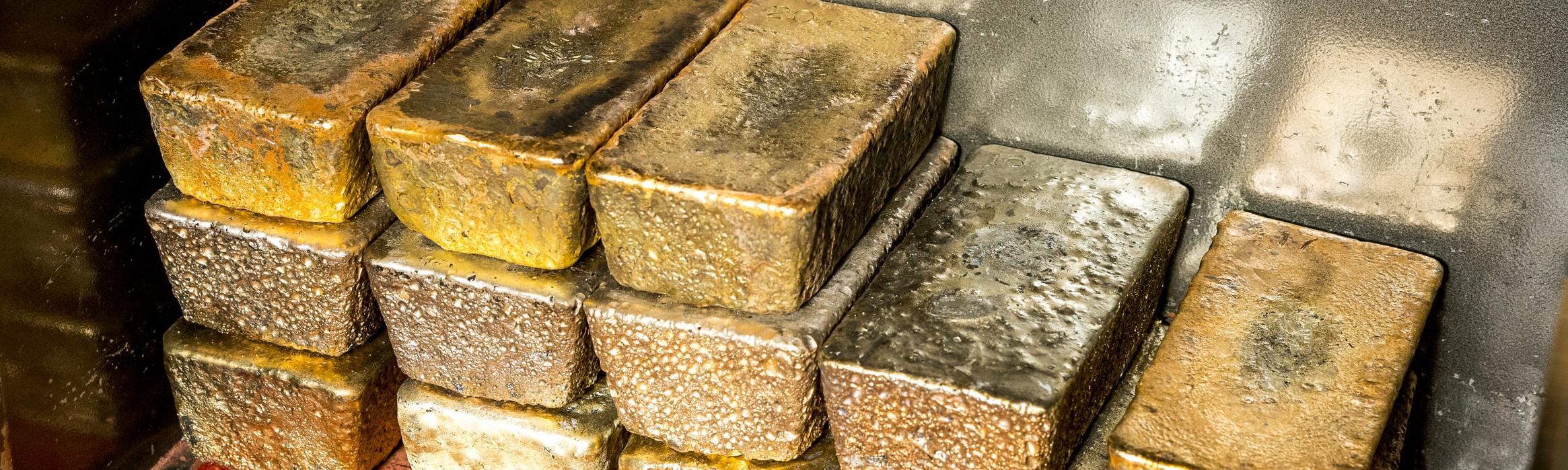 "AM ENDE EINER EPOCHE STAND IMMER BÜROKRATIE, KORRUPTION, VERSCHULDUNG UND STAATSBANKROTT. AM ANFANG WAR IMMER GOLD DIE GRUNDLAGE EINES NEUEN FINANZSYSTEMS." -  Alte Börsenregel